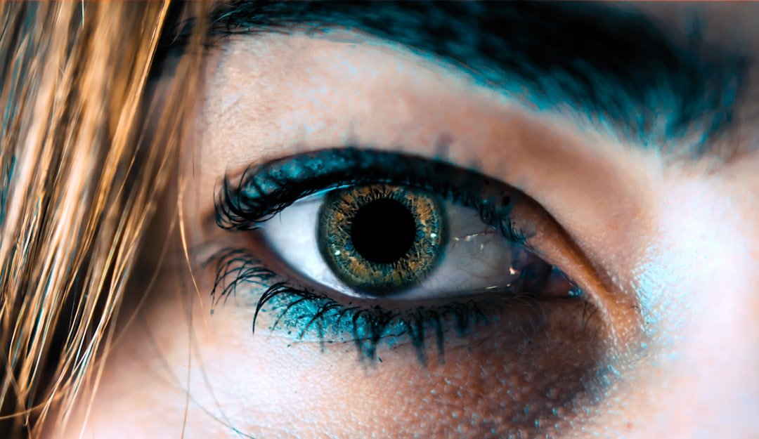 Bold Eyeliner and Colour Mixing: The Vibrant Beauty Trend for 2024 in Cardiff